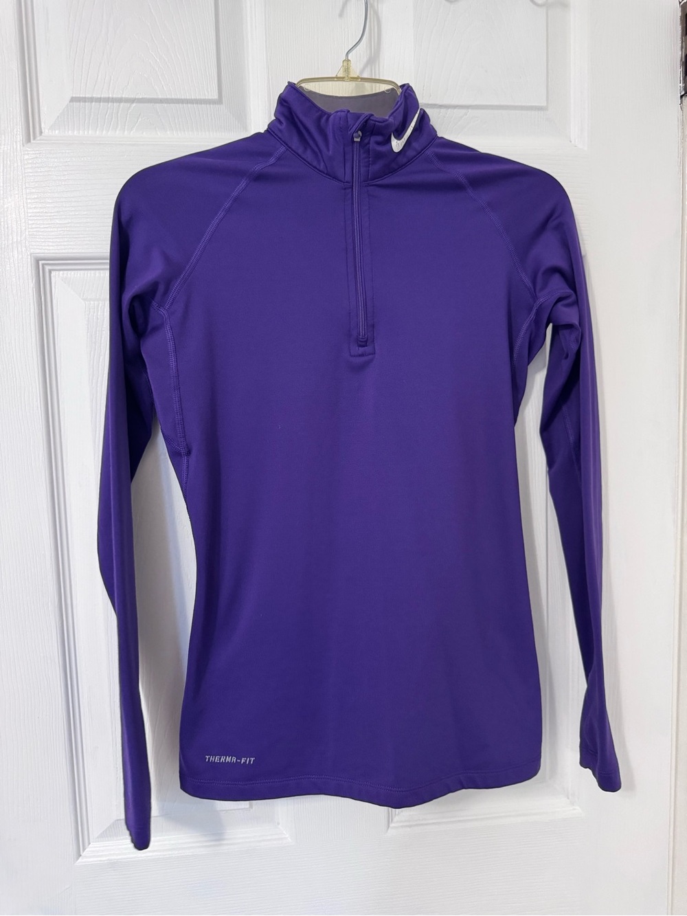 Nike Purple Half-Zip Long Sleeve sweatshirt